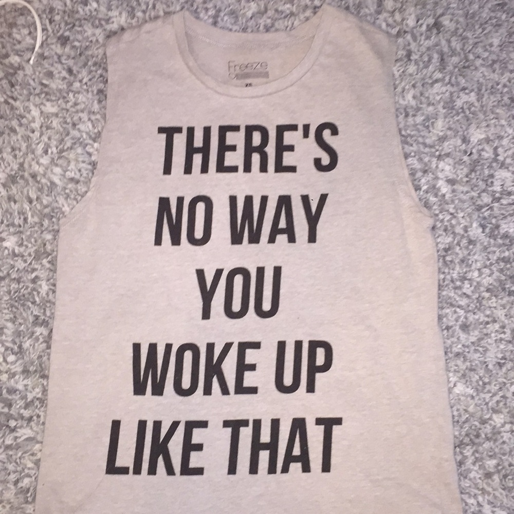 Scoop bottom light grey tank